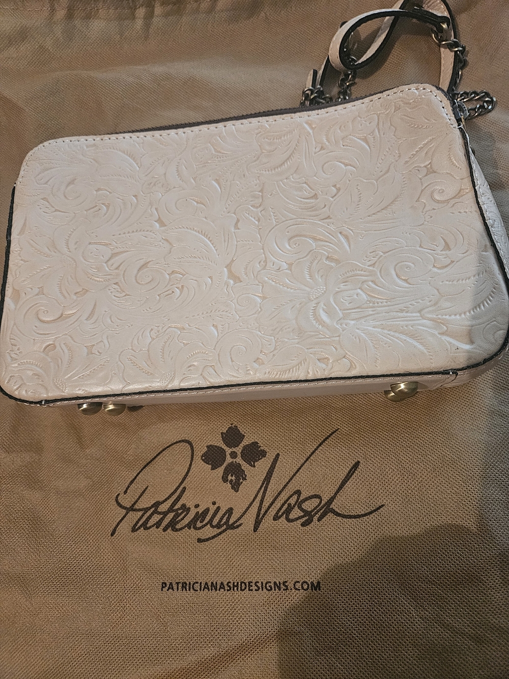 NWT Patricia Nash Natural White Embossed Floral Leather Crossbody